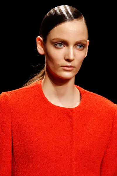 Look 11